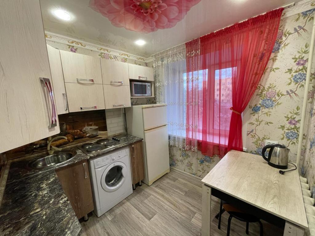 Лермонтова 91 Daire Pavlodar Dış mekan fotoğraf